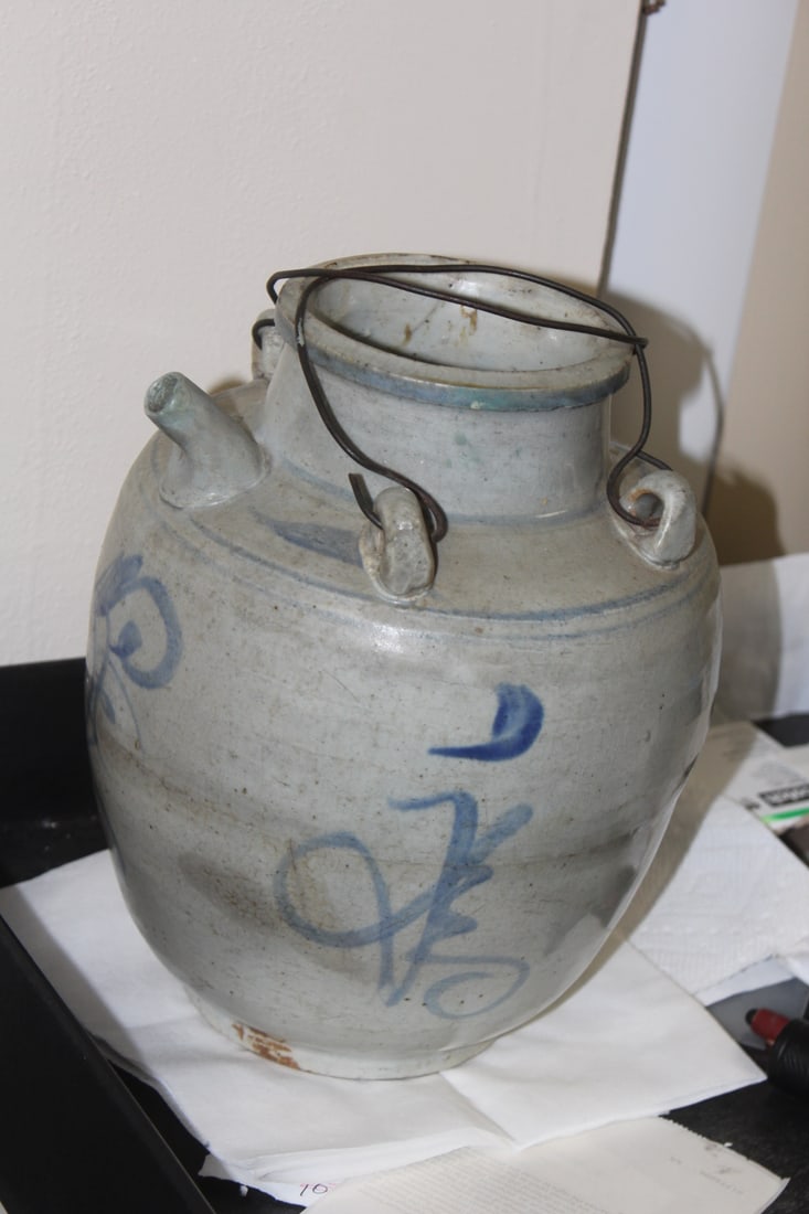 Antique Chinese Blue and White Wine Jug: 10" tall - 19th century