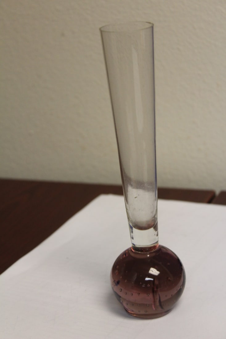 An Artglass Vase - 2