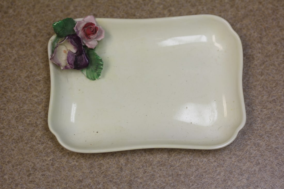 Colport Small Tray: 4 3/8" across