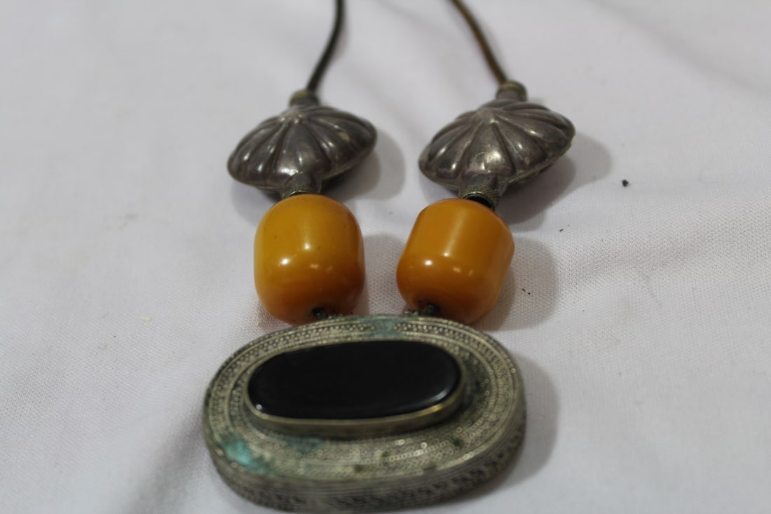 A Bakelite Bolo Tie? - 6