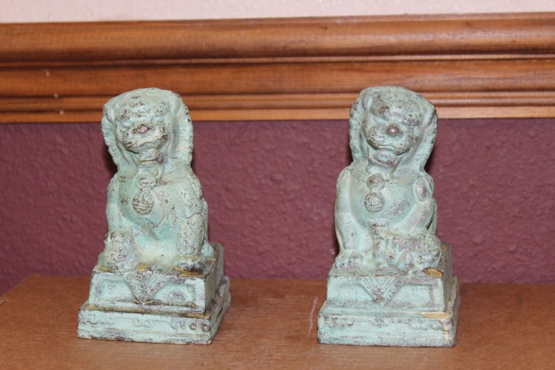 A Pair of Metal Painted Lions (1 of 6)
