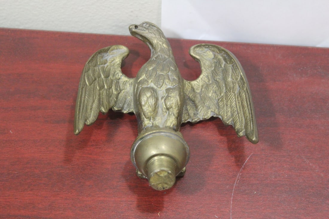 A Vintage Eagle Flag Top: 6" tall