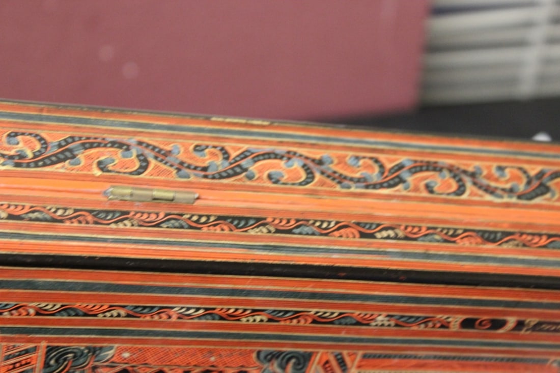 A Lacquer Box - 8