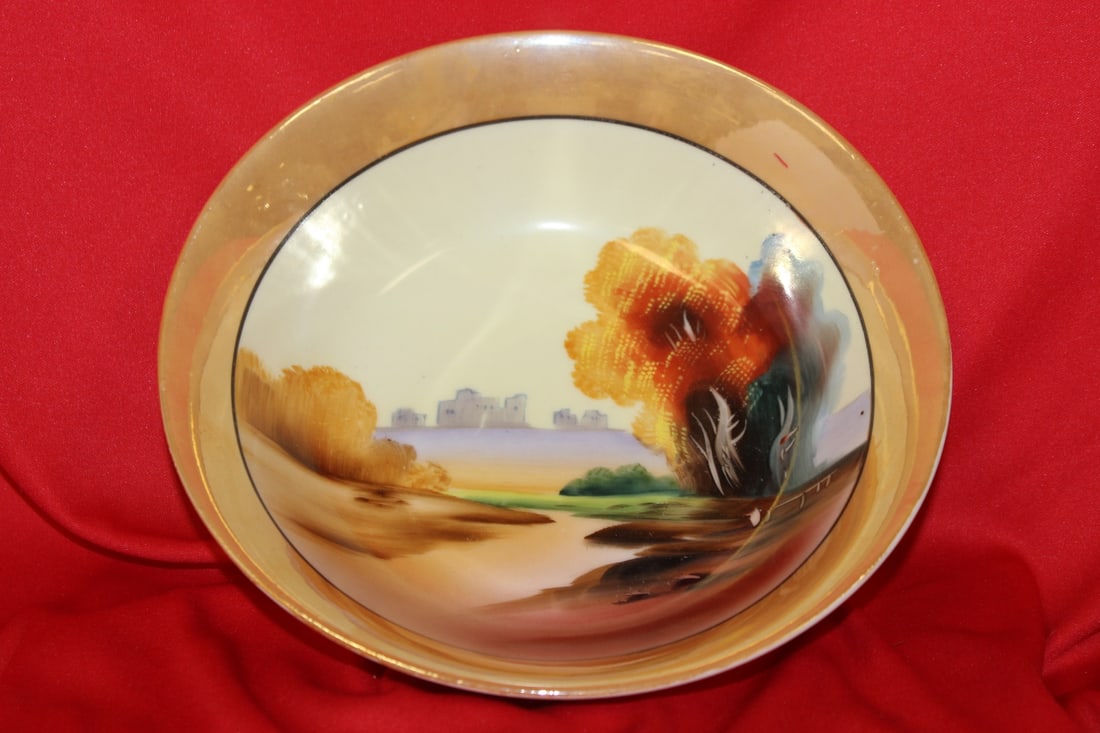 A Japanese Bowl: 8 3/4" in diameter