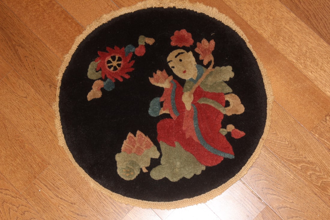 Chinese Nichols Round Run: Art Deco period - 16 1/2" in diameter