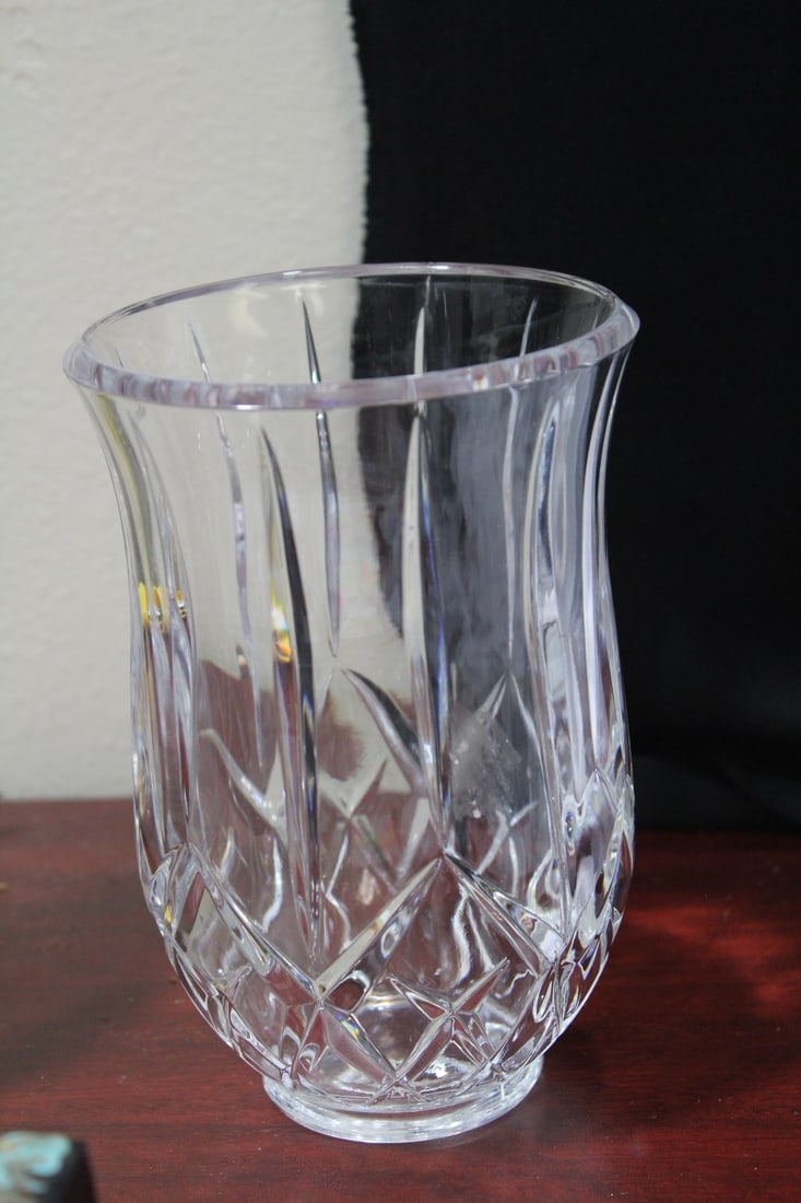 A Cut Glass Lamp Shade: 6 1/2" tall