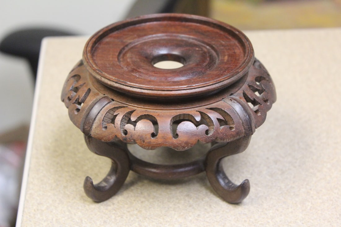 Vintage Wood Stand: nicely carved - inside diameter= 3 3/8"