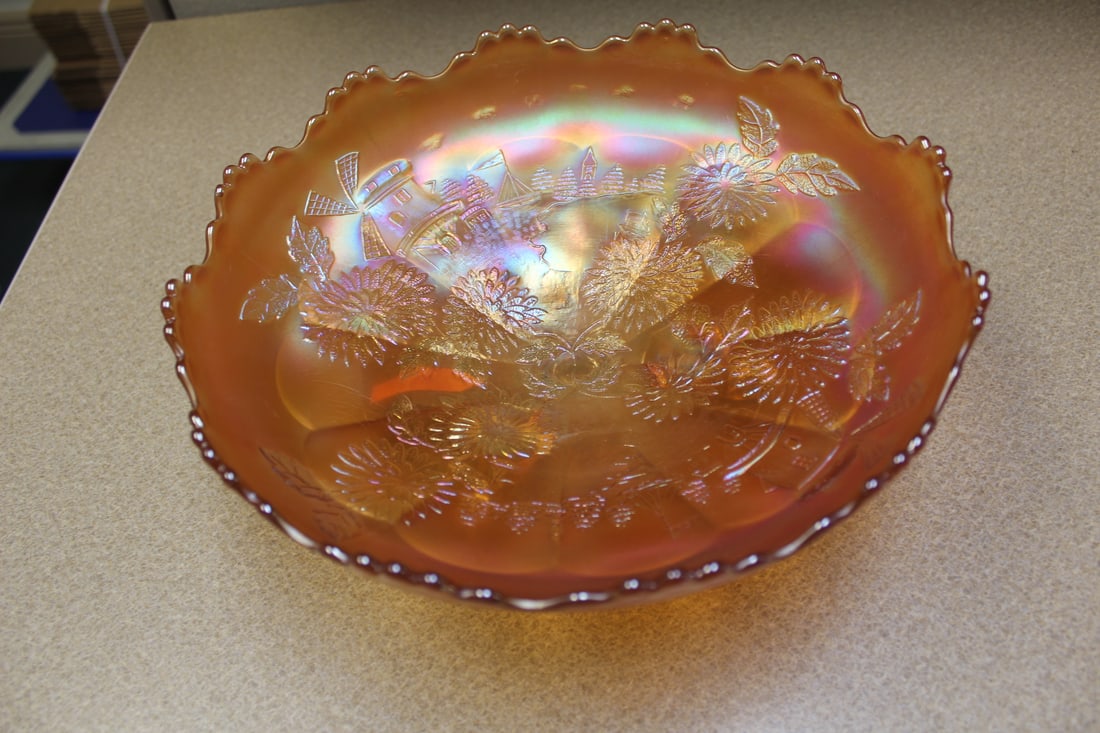 Carnival Glass Footed Bowl: Windmill pattern - 10 1/4" in diameter