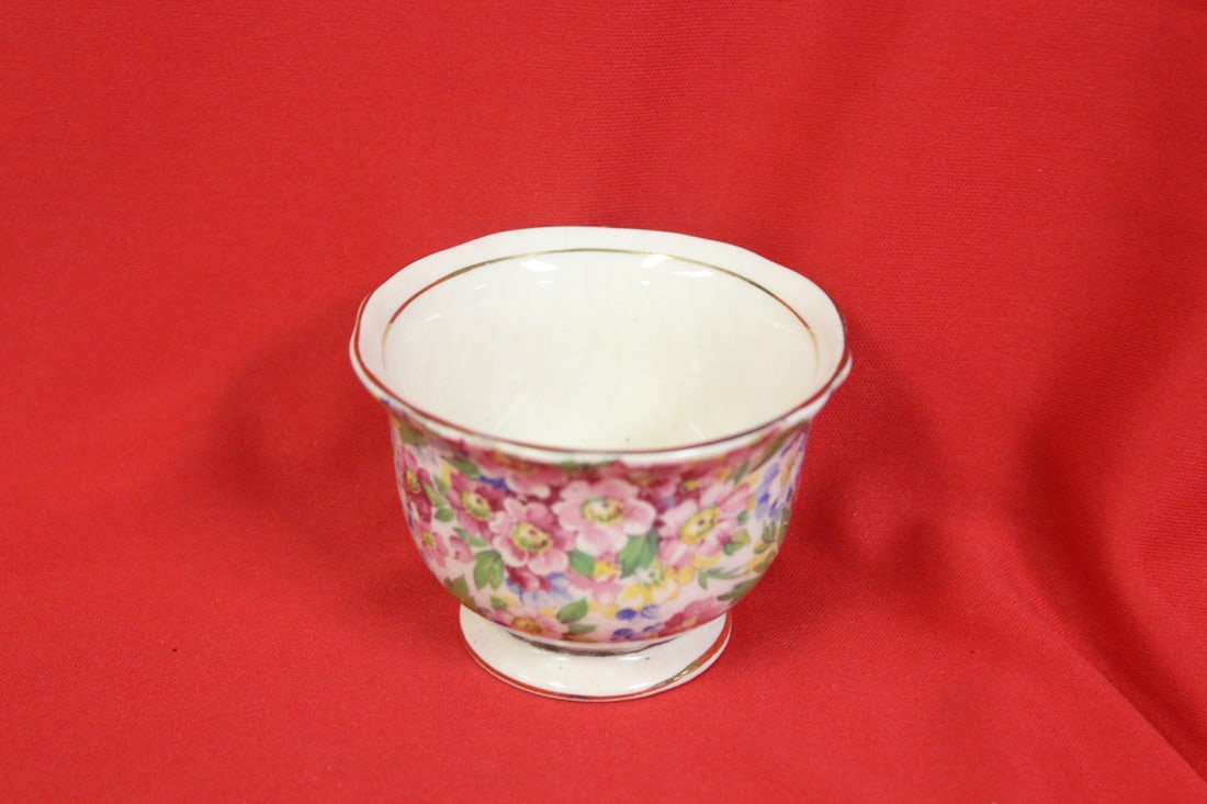 A Chintz Cup: 2 3/8" tall