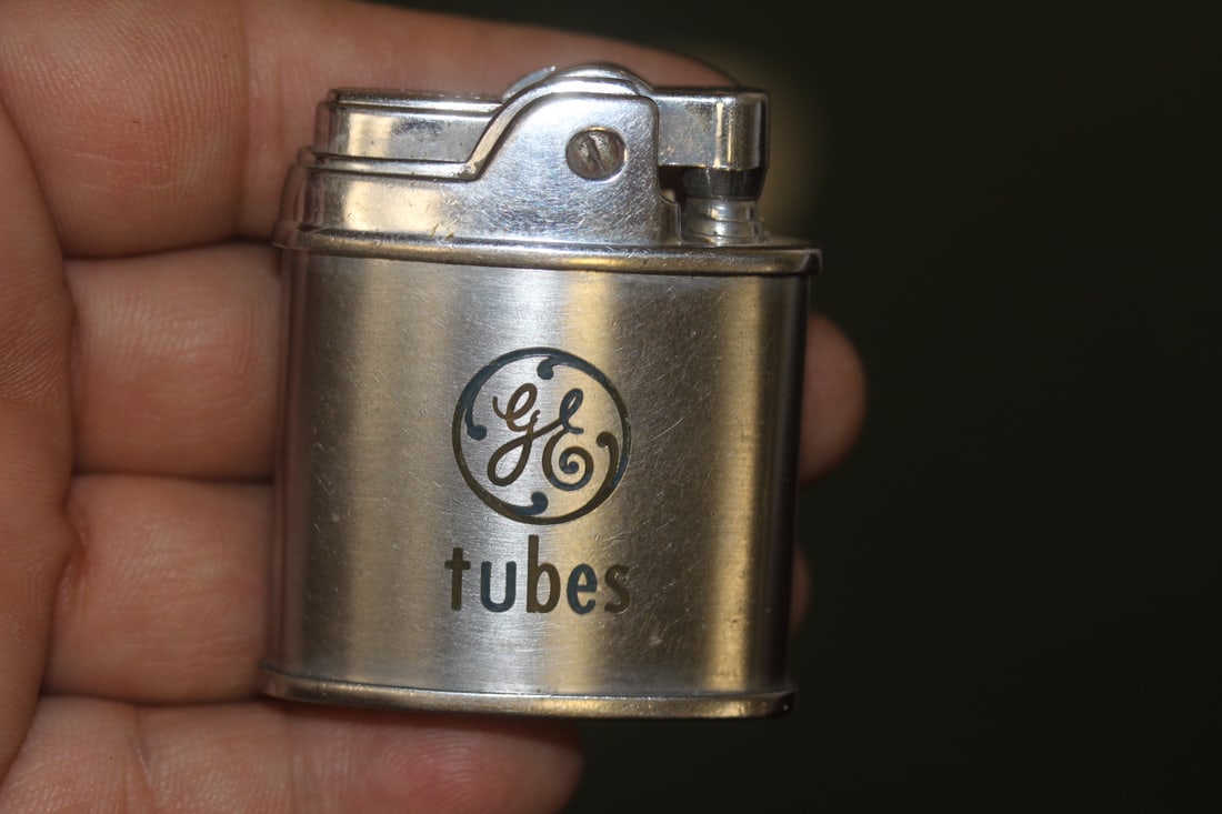 Rare Ronson GE Advertising Lighter (1 of 5)