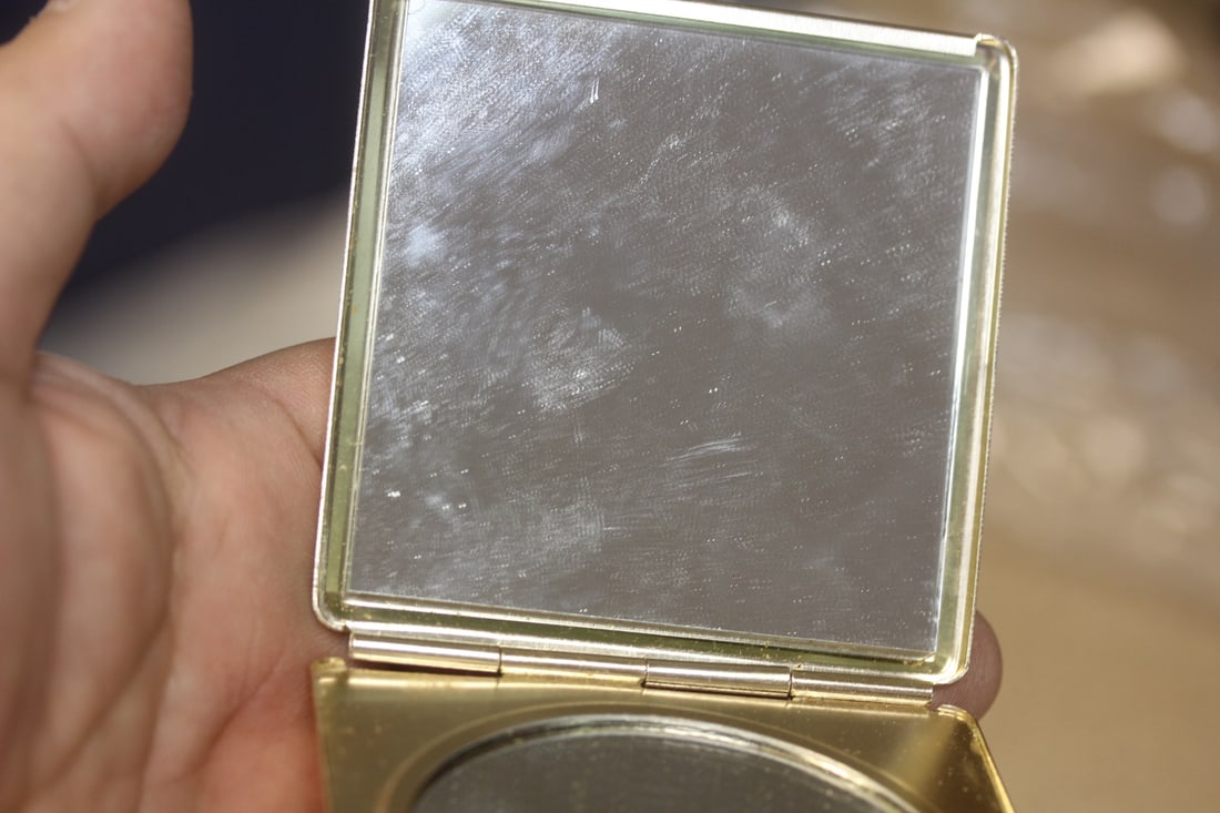 A Compact Duel Mirror - 3