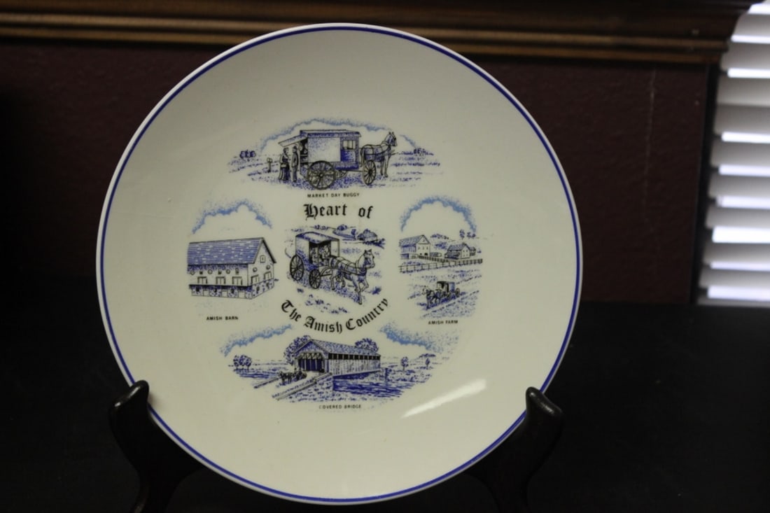 An Amish Collector's Plate: 8 1/2" in diameter