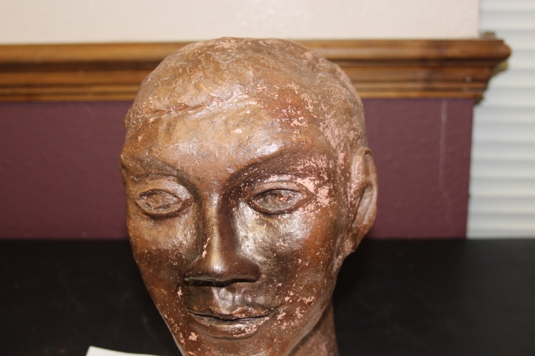 A Signed Bust - 6
