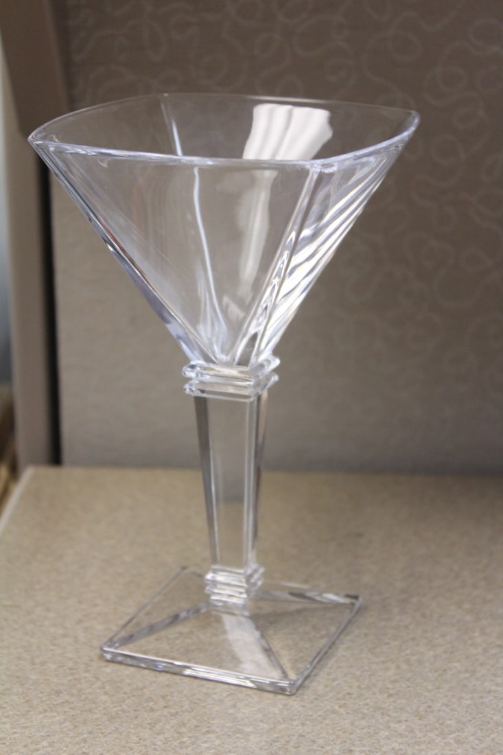 Mid Century Modern Clear Glass Cup: please note: tiny flea bites as shown - hardly noticeable - 6 7/8" tall