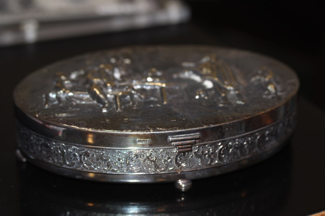 Zipla 90 Silverplated Repousse Box - 7