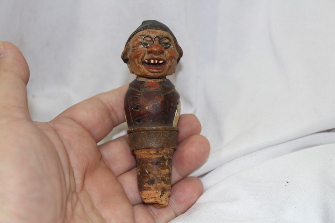 A Vintage German Wooden Figueral Cork Stopper: 4" tall