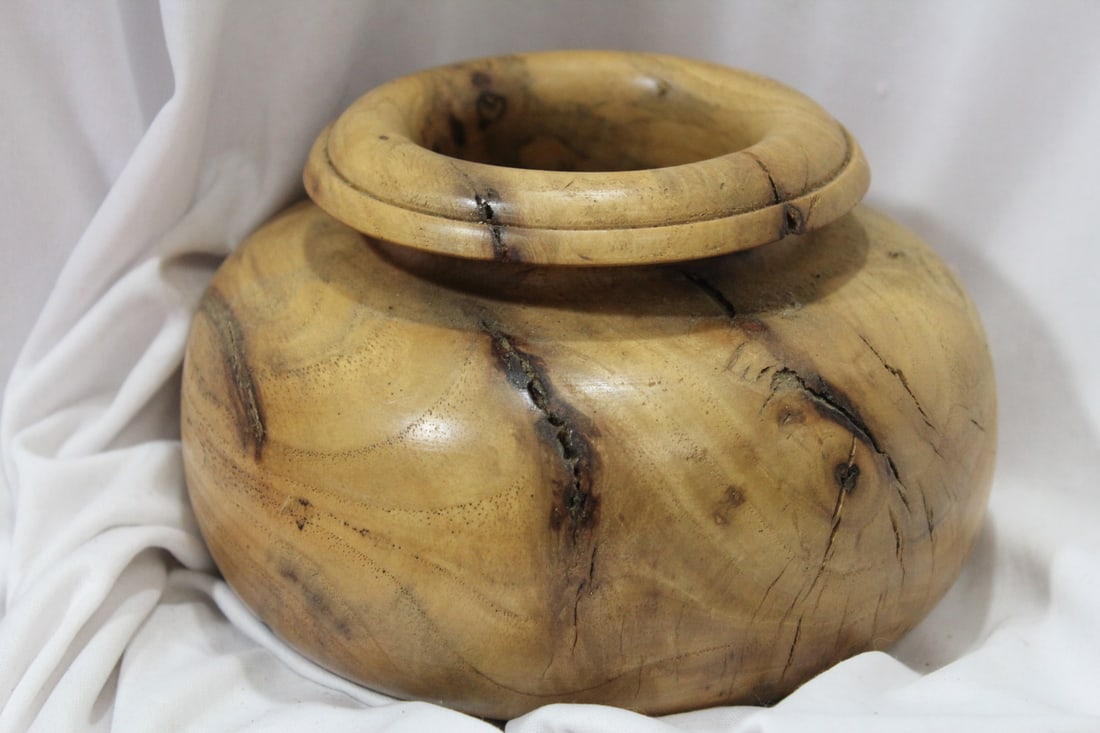 A Signed Kirk Moss Wooden Bowl: 4 3/8" tall