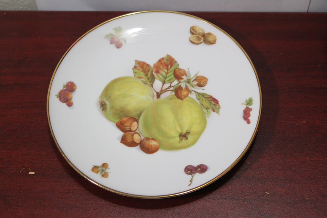 A German Fruit Plate: 7 3/4" in diameter