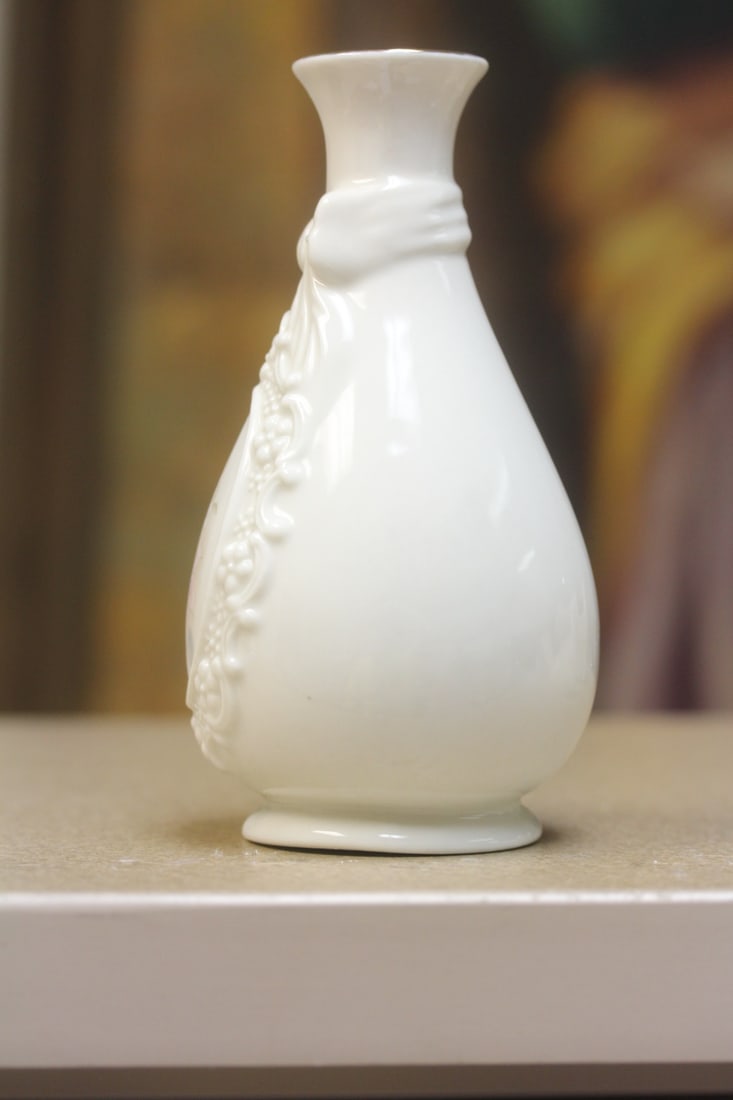 Cameo Ceramic Vase - 2