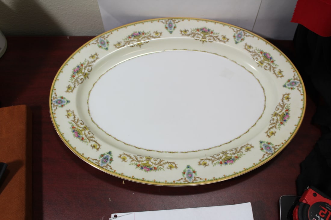 A Vintage Nippon Platter: 16 3/8" across
