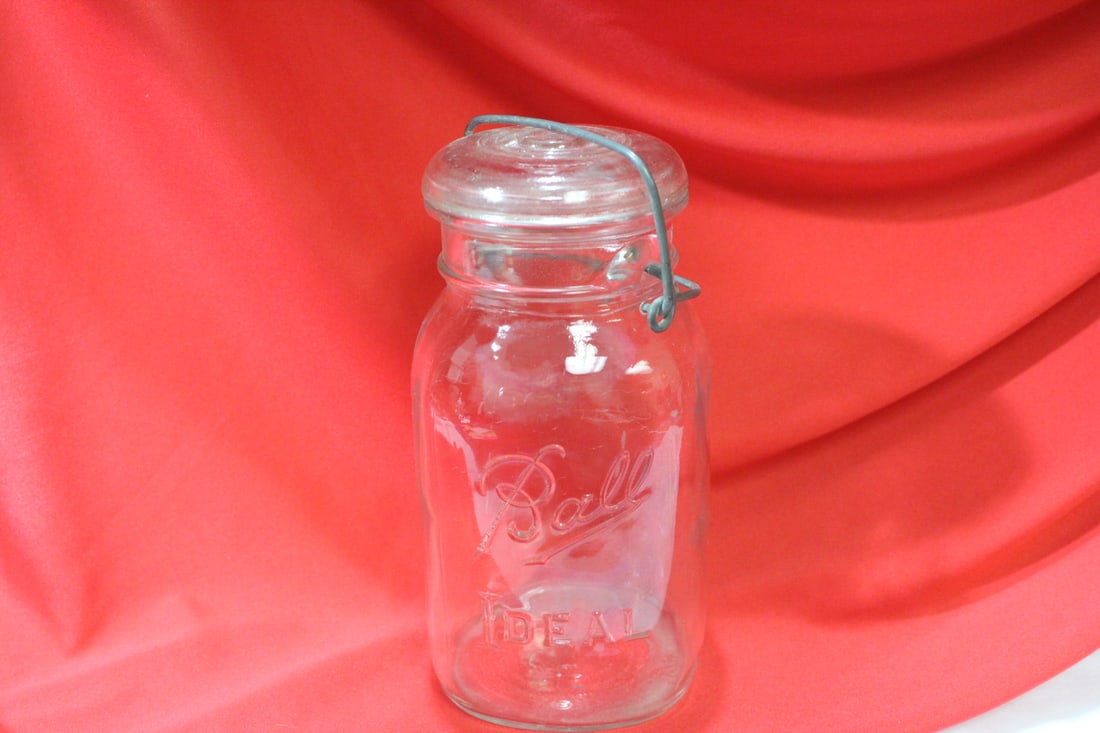 An Ideal Ball Jar: 7 1/4" tall