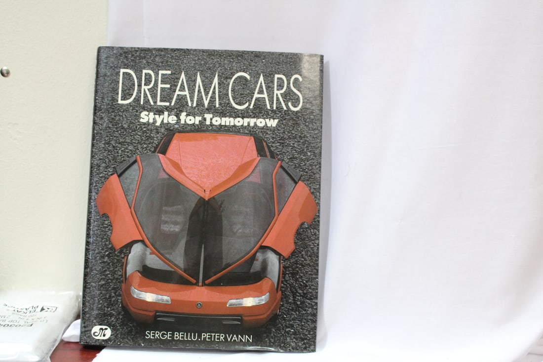 Hardcover Book: Dream Cars Style for Tomorrow: hardcover book - with dustjacket