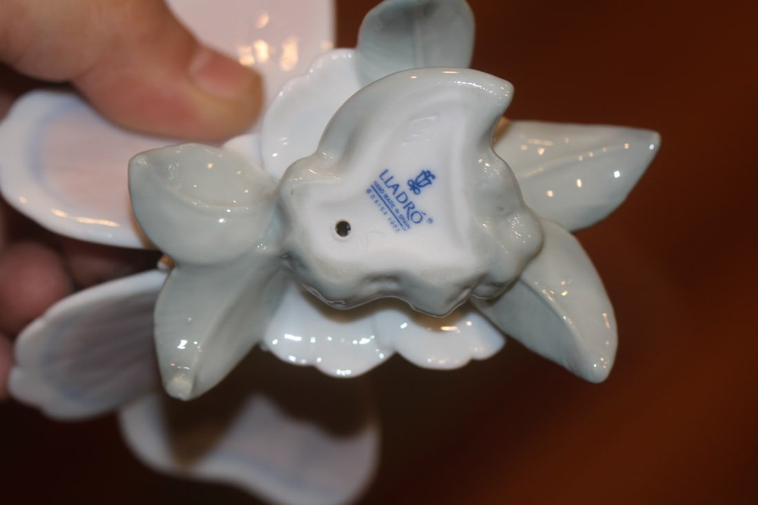 Lladro Butterfly - 5