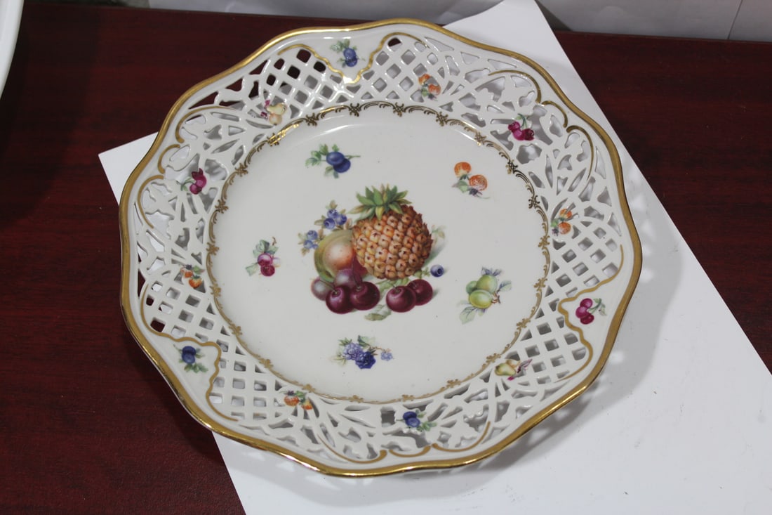 A Reticulated German Fruit Plate: 8 1/2" in diameter