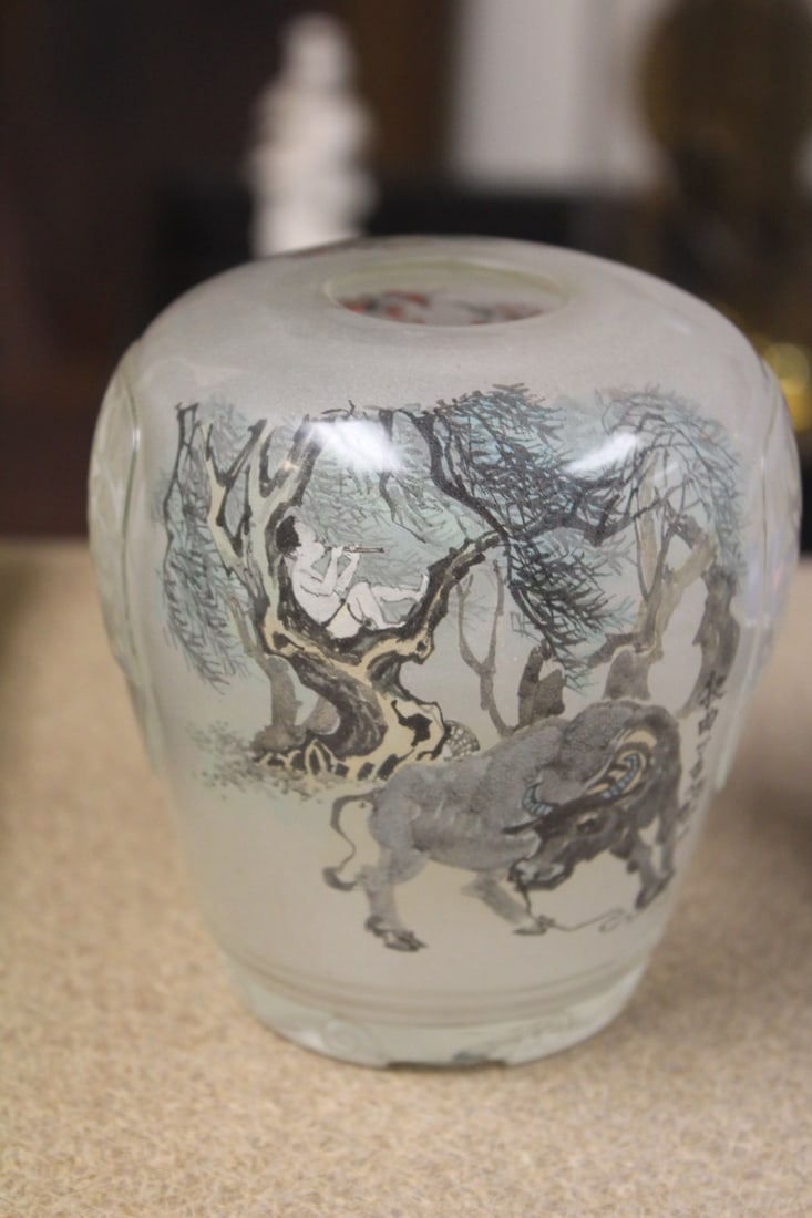 Vintage Chinese Reverse Painting on Glass Jar: artist seal - 4 1/4" tall