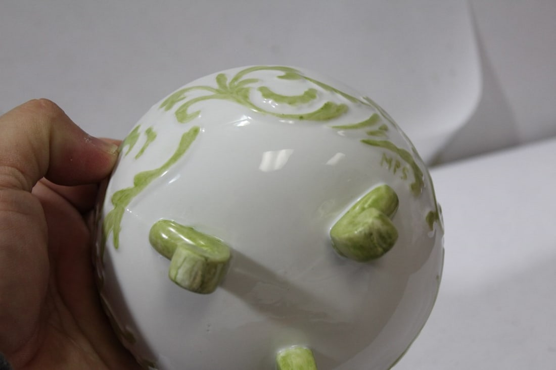 A 3-Legged Ceramic Box - 7