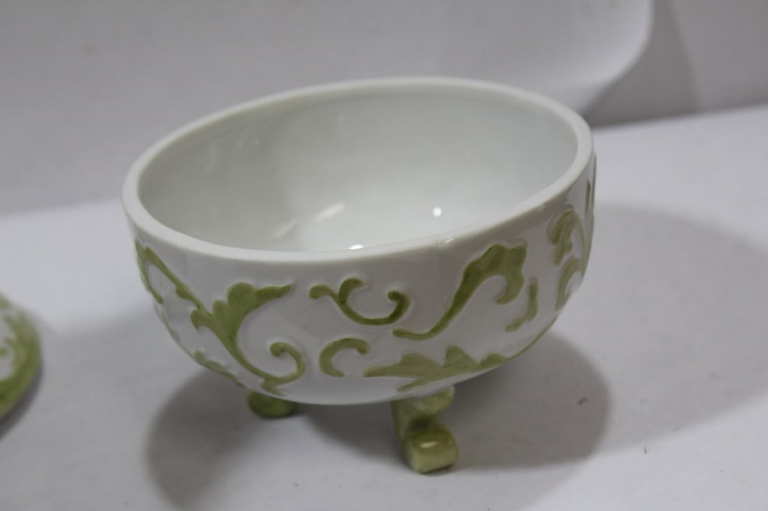 A 3-Legged Ceramic Box - 9