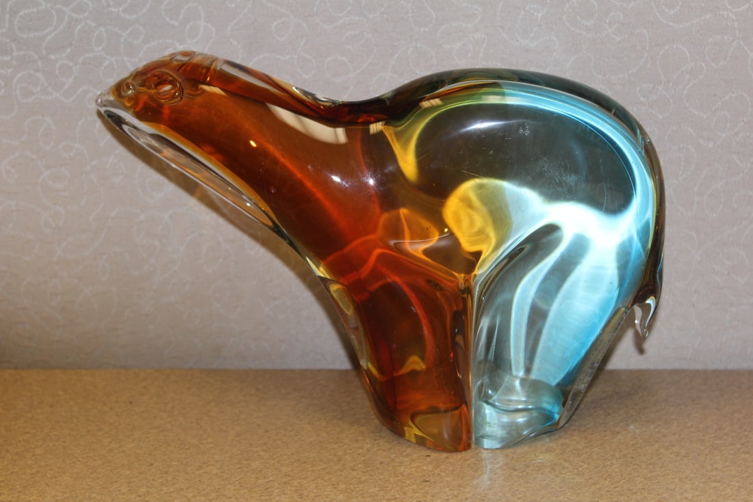 Artglass Polar Bear: 9 1/2" across