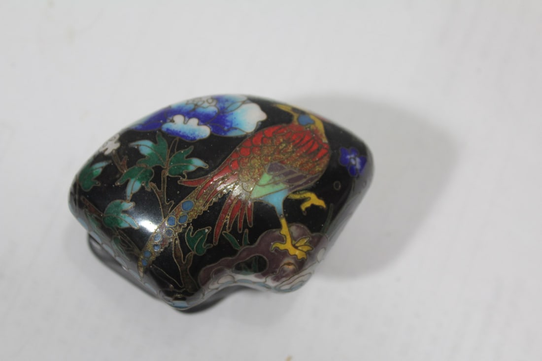 A Chinese Cloisonne Box and Stand: 3" across