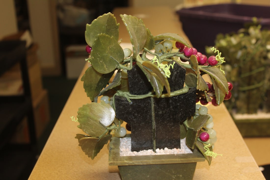 Jade Tree, Jade Pot - 6