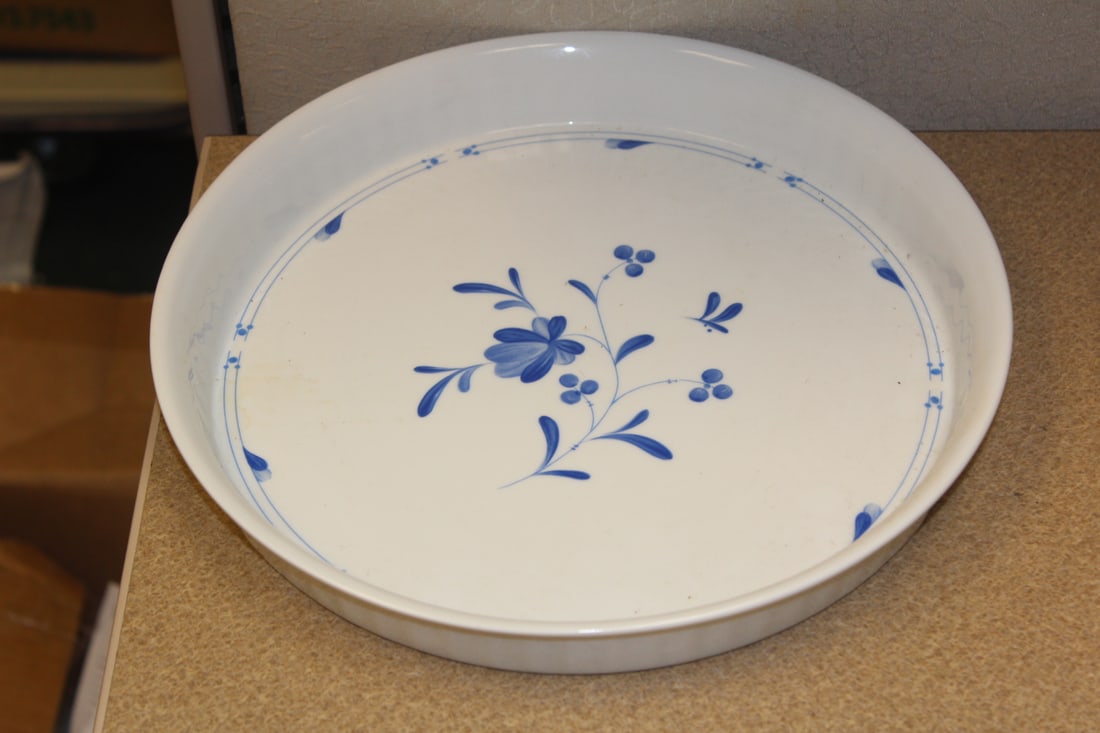 Royal Worcester Porcelain Tray: made in England - 10 5/8" in diameter