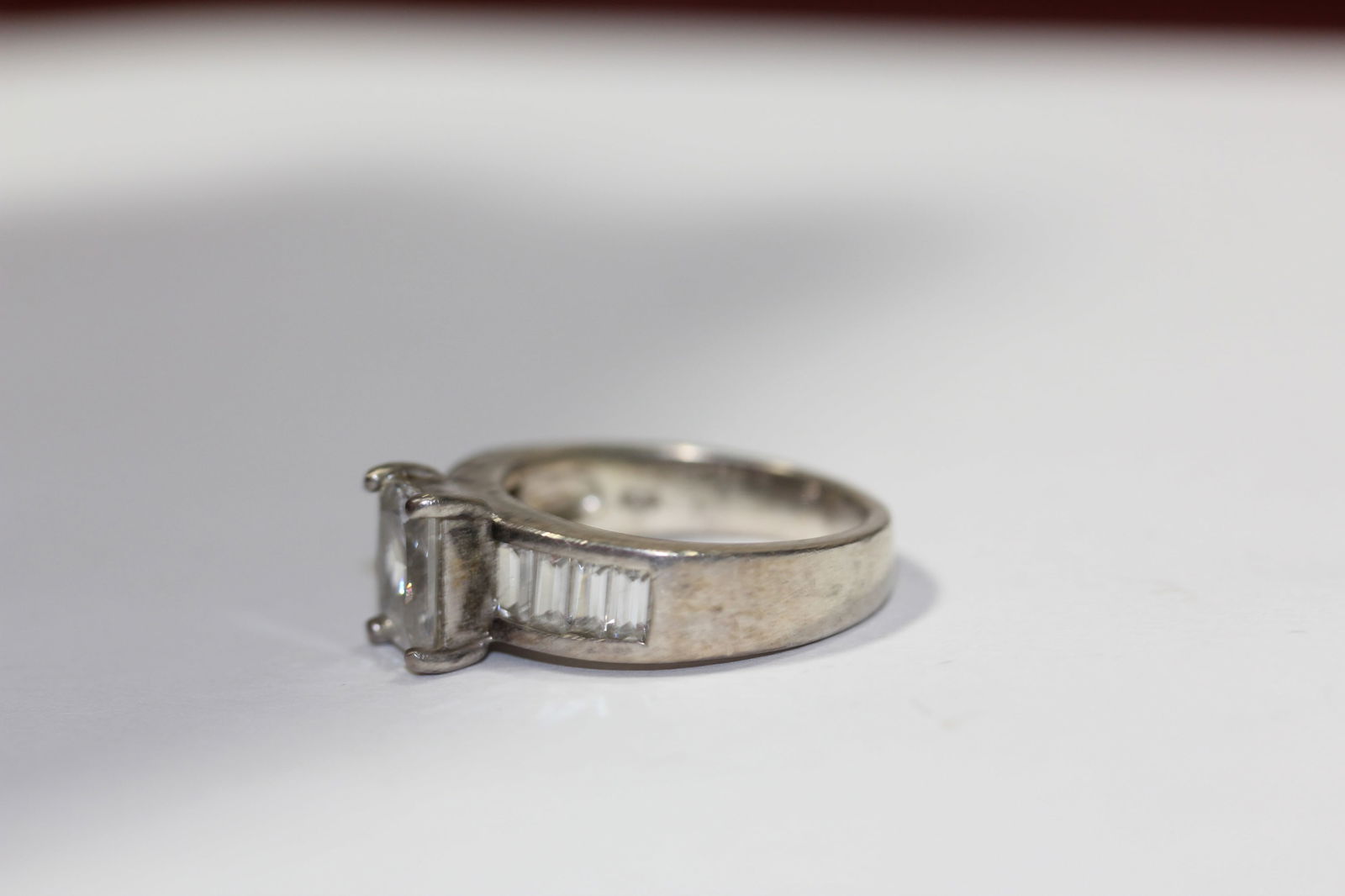 A Sterling and Stone Ring - 4