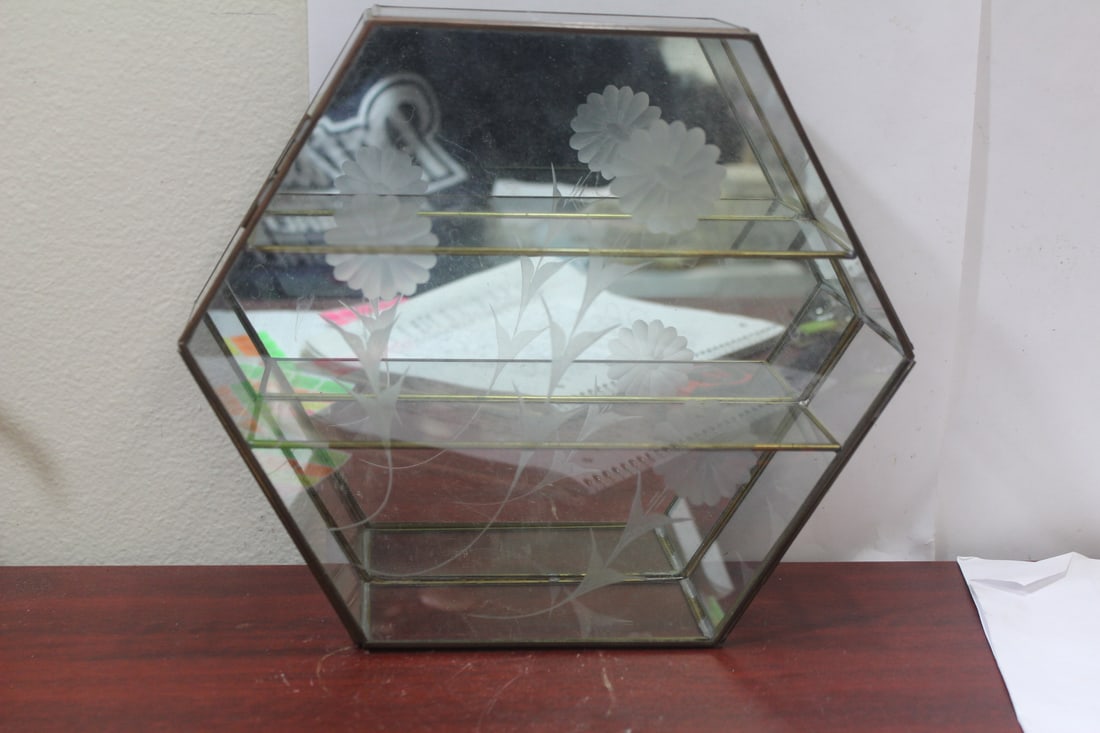 An Etched Glass Miniature Curio: 9 1/2" tall