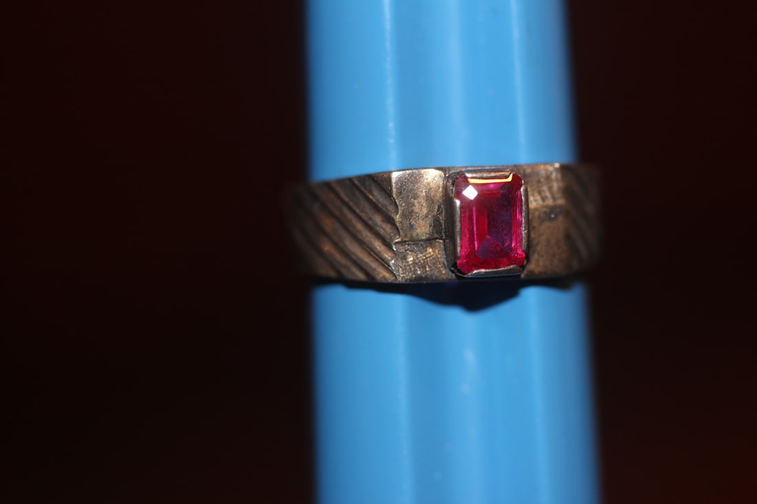 Sterling and Red Stone Ring: as shown