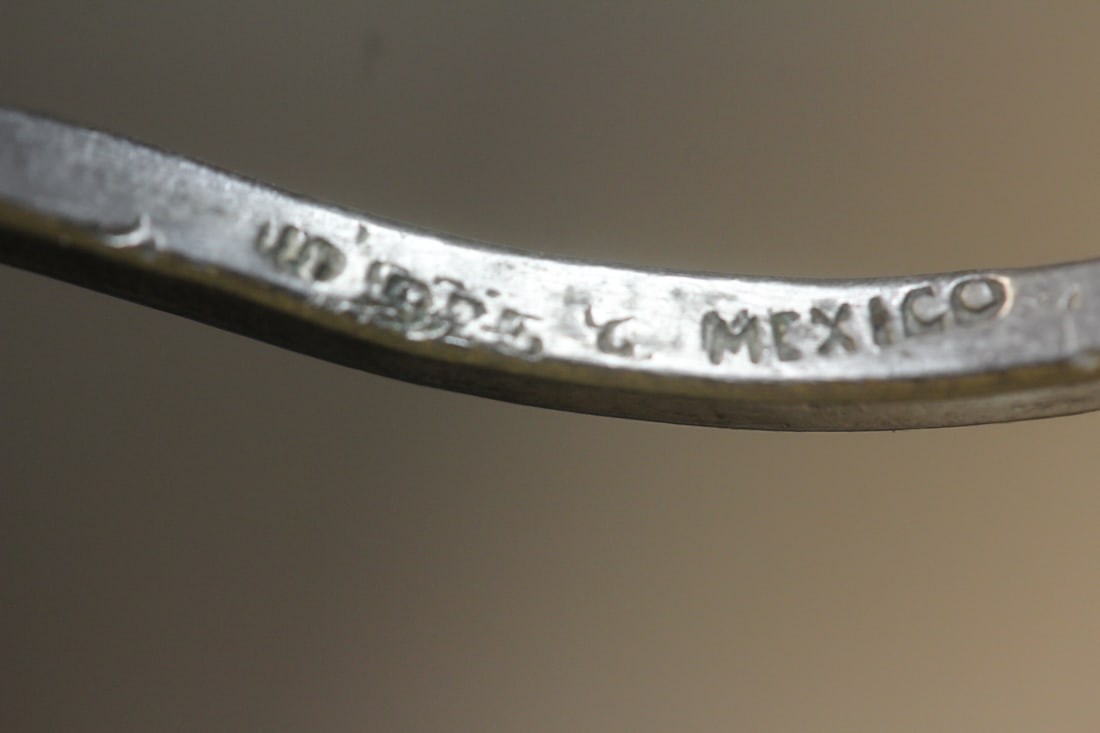 Dali? Sterling Bangle Bracelet - 4