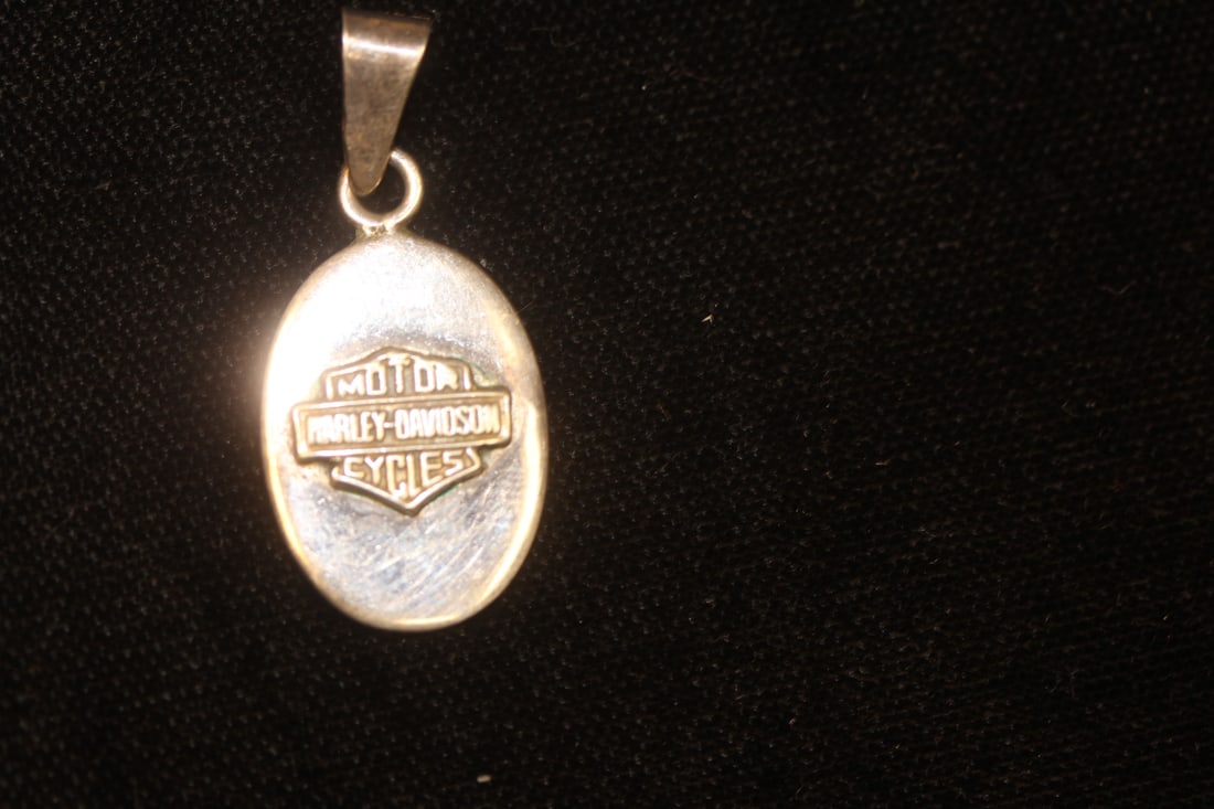 Harley Davidson Sterling Pendant: as shown
