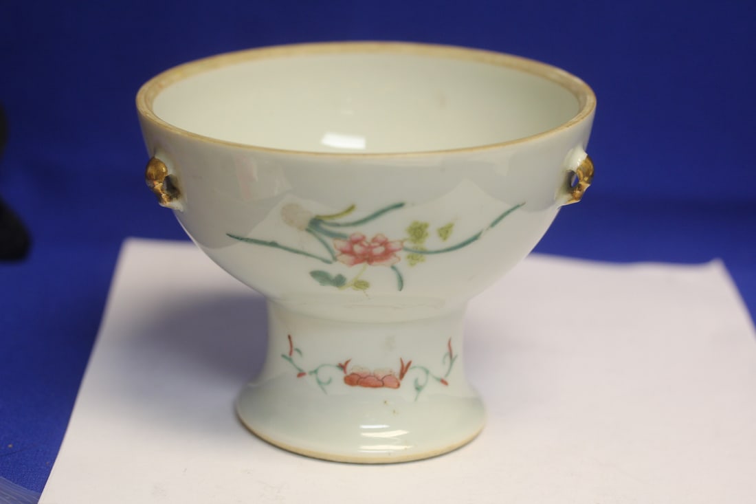 Signed Chinese Stem Bowl: Republic period - 4" tall - early 20th century
