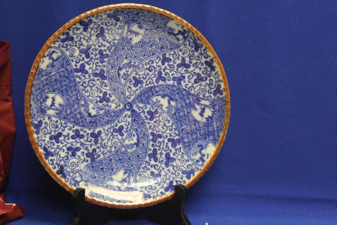 Antique Blue and White Japanese Plate/Charger: 19th century - 10" in diameter