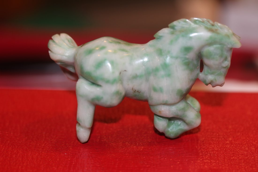 Small Jade/Jadeite Horse: jade, jadeite or similar hard stone - 2 5/8" across