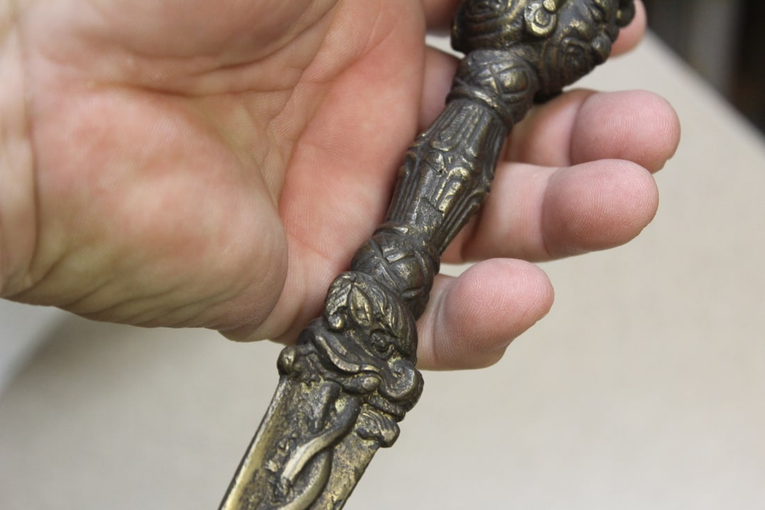 Solid Bronze Tibetan Dagger? - 7