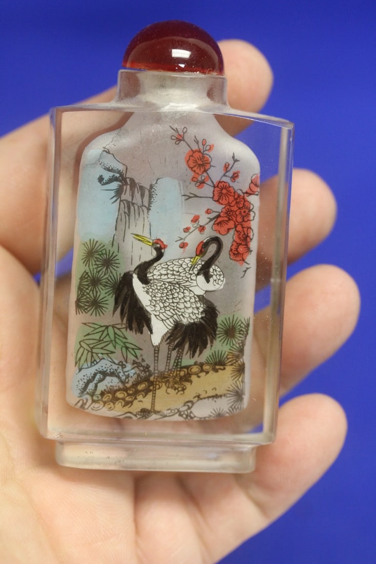 Chinese Crystal or Glass Snuff Bottle (1 of 7)