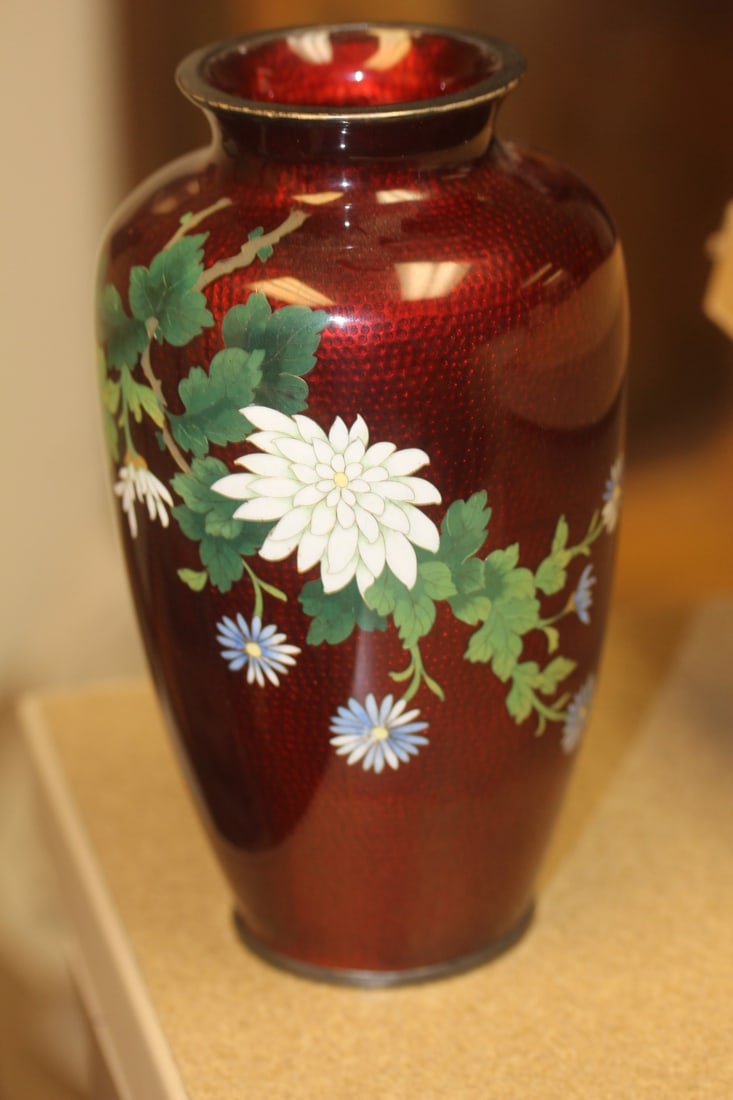 Vintage Japanese Silverwire Cloisonne Vase: signed - 7 1/4" tall