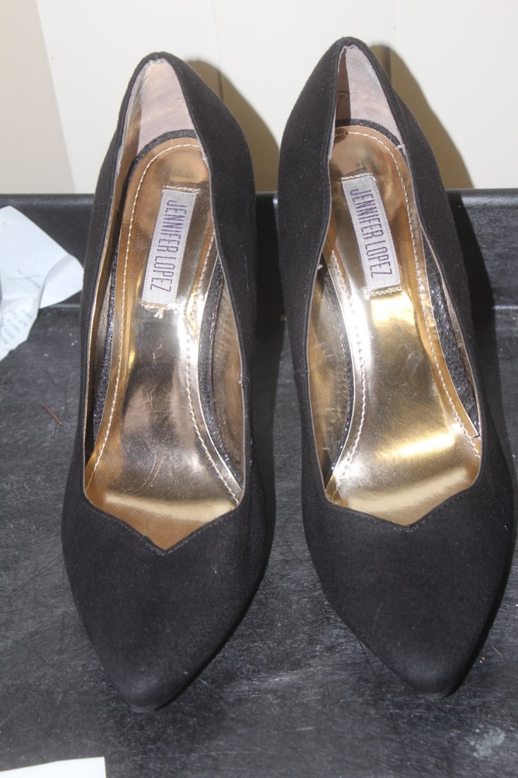 Jennifer Lopez Medium Size Shoes: as shown