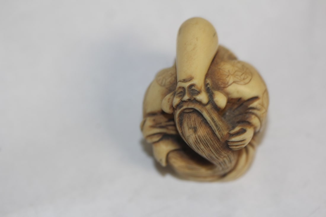 Vintage Japanese Resin Okimono: 2" tall