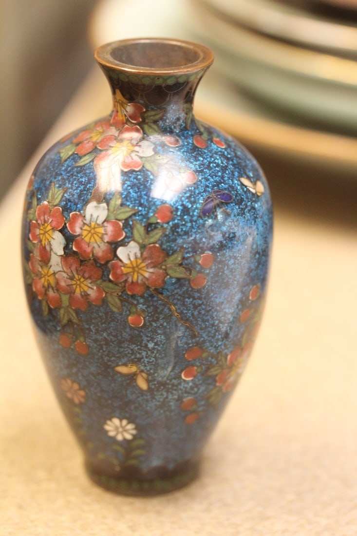 Antique Small Japanese Ginbari Cloisonne Vase: 4 1/4" tall