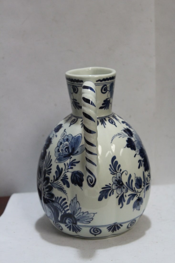 A Delft Ewer - 4